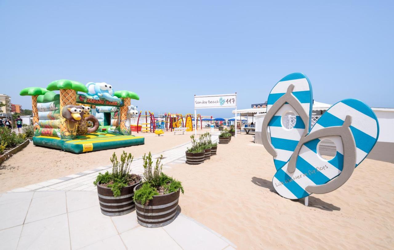Hotel Vela D'Oro Rimini Exterior photo