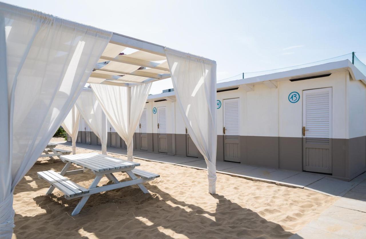 Hotel Vela D'Oro Rimini Exterior photo